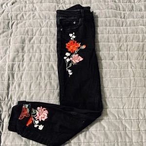 Floral Embroidered Mom Jeans